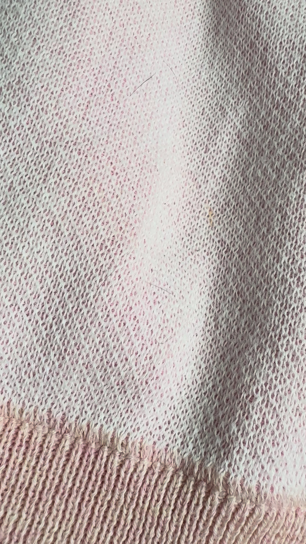 "Feminine" Relaxed fit knitted crew neck sweater